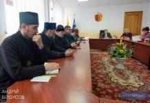 У Кам’янському провели нараду з питань підготовки до святкування Великодня