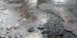 Через погодні умови, в Кам’янському тимчасово припинили рух чотири трамваї