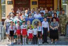 У Кам’янській школі № 7 відкрили меморіальну дошку на честь загиблого в АТО Юрія Волошина