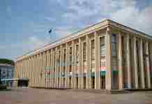 Рокіровка від “Батьківщини”: у міськраді Кам’янського відбудеться заміна депутатів