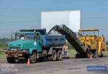 У Кам’янському продовжують ремонтувати дороги