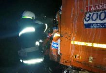 На Дніпропетровщині зіштовхнулись дві вантажівки: фото