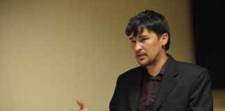 Голова Єлизаветівки подав у відставку через поразку на виборах