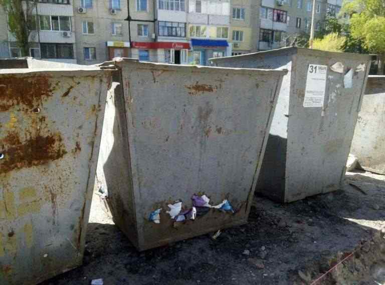 В Кам’янському наводять лад у точках збору сміття