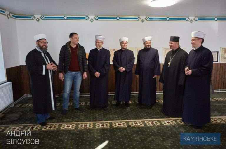 У Кам’янському відкрили першу в історії міста мечеть «Аль-Басір»