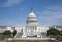 В США начинаются слушания в рамках расследования по импичменту Трампа