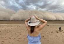 Австралию накрыли мощные пылевые бури