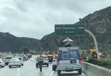 В Калифорнии перевернулся автобус: трое погибших, 21 пострадавший