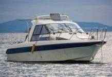 ФСБ задержала в Азовском море судно с четырьмя украинскими рыбаками