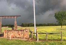 На Миссисипи и Алабаму обрушились мощнейшие торнадо