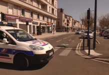 Во Франции мужчина набросился с ножом на людей, есть жертвы