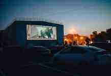 В Днепре появился бесплатный кинотеатр под открытым небом