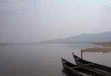 В Индии обнаружили древний храм, затонувший в 1800-х годах