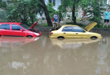 Стихия в Украине: сгоревшие дома от молнии и затопленные улицы