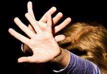 В Германии беспризорных детей отдавали на воспитание педофилам