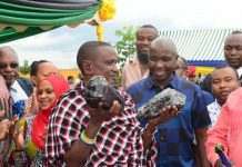 Джек-пот: шахтёр стал миллионером, найдя огромные танзаниты