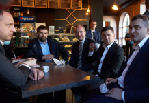 Зеленского суд не стал штрафовать за нарушение карантина