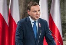 На выборах президента Польши Дуда побеждает с минимальным отрывом