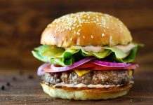 В Украине планируют создавать растительное мясо, рыбу и даже сало