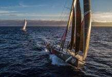 В Днепре стартовала парусная регата по историческим местам