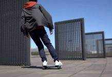 Создан необычный электроскутер Walkcar, похожий на ноутбук