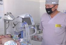 В Узбекистане на свет появился младенец с двумя головами