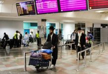 Мэр Умани ночевал на улице, хотя вопрос с хасидами решился