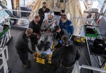 Астронавты исторической миссии рассказали о возвращении на Землю