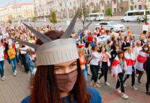 «Марш героев» в Беларуси: в Минск стягивают военную технику