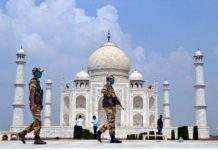 Тадж-Махал снова начал принимать туристов, но с ограничениями