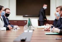 Макрон встретился с Тихановской и обещал помочь Беларуси