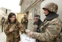 НКР: жена премьер-министра Армении ушла на фронт