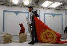 В Кыргызстане – переворот: пострадало более 600 людей