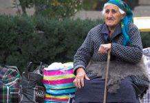 Нагорный Карабах: люди раскапывают могилы предков