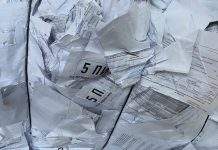 Опрос Зеленского: бюллетени на свалке, результаты не обнародованы