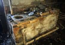 На Днепропетровщине на пожаре погибли три маленьких ребёнка