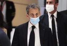 Бывший президент Франции Николя Саркози обвинён в коррупции