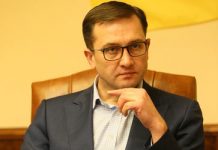 Власть в Украине не воспринимает адекватно реальность, – Уманский