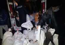 В Житомирской области задержали микроавтобус с 700 кг янтаря