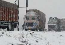 Италию и Индию засыпает снегом, в Малайзии – наводнения