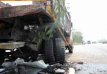 В Индии грузовик переехал спящих людей, погибли 15 человек