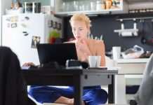 В Минздраве рассказали, как приспособиться к удалённой работе