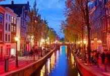 В Амстердаме уберут из центра города «квартал красных фонарей»