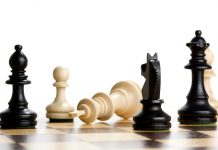 ИИ ошибся: шахматную партию он распознал как проявление расизма