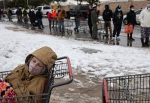 В США количество жертв снежной бури увеличилось до 47 человек