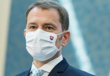 Премьер-министр Словакии извинился за “шутку” перед Украиной