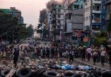 В Англии, Германии – протесты, в Мьянме убили 7-летнюю девочку