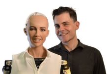 Картины робота Софии продали на аукционе за огромные деньги