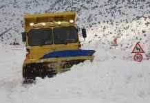 Разгул стихии в мире: землетрясения, снегопады и вулканы