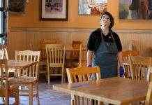 Ірландія послаблює карантин: відкриють магазини, бари та готелі